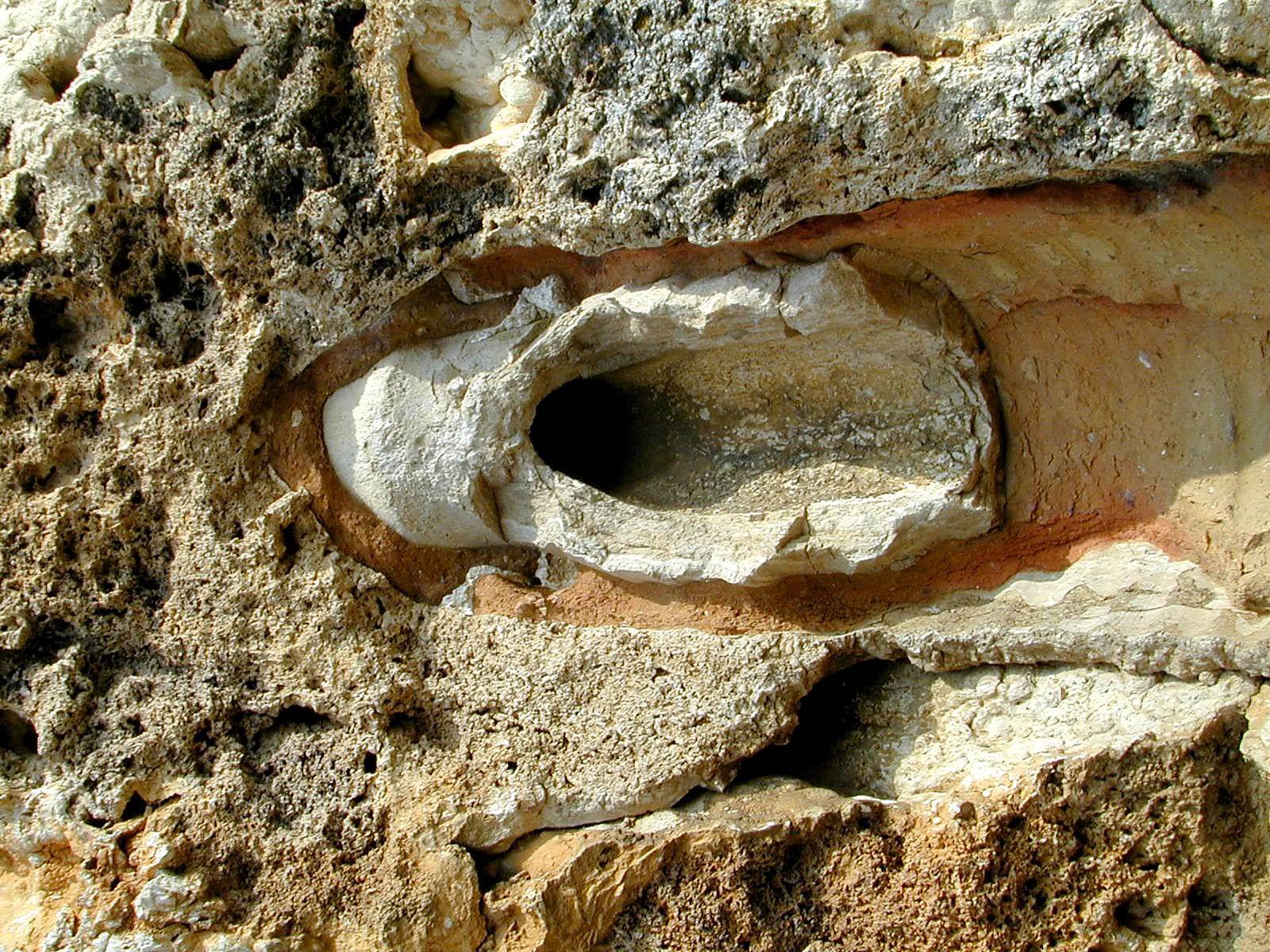 Laodicea pipe with calcium, showing how the water would become lukewarm before reaching Laodicea